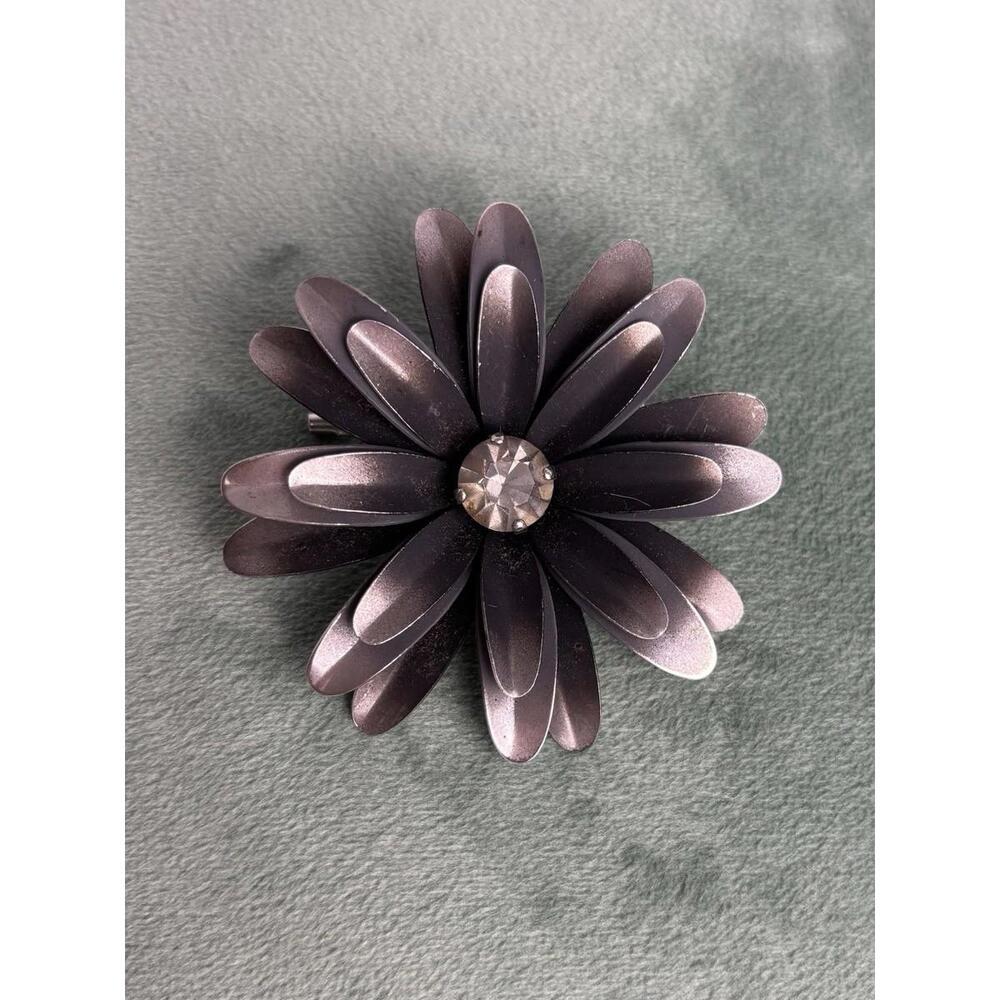Vintage Silvertone‎ Flower Y Back Crystal Jewel Brooch P002